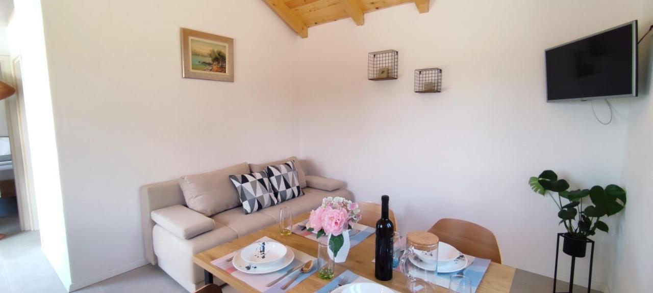 Stone House In Vineyard Ferienhaus *