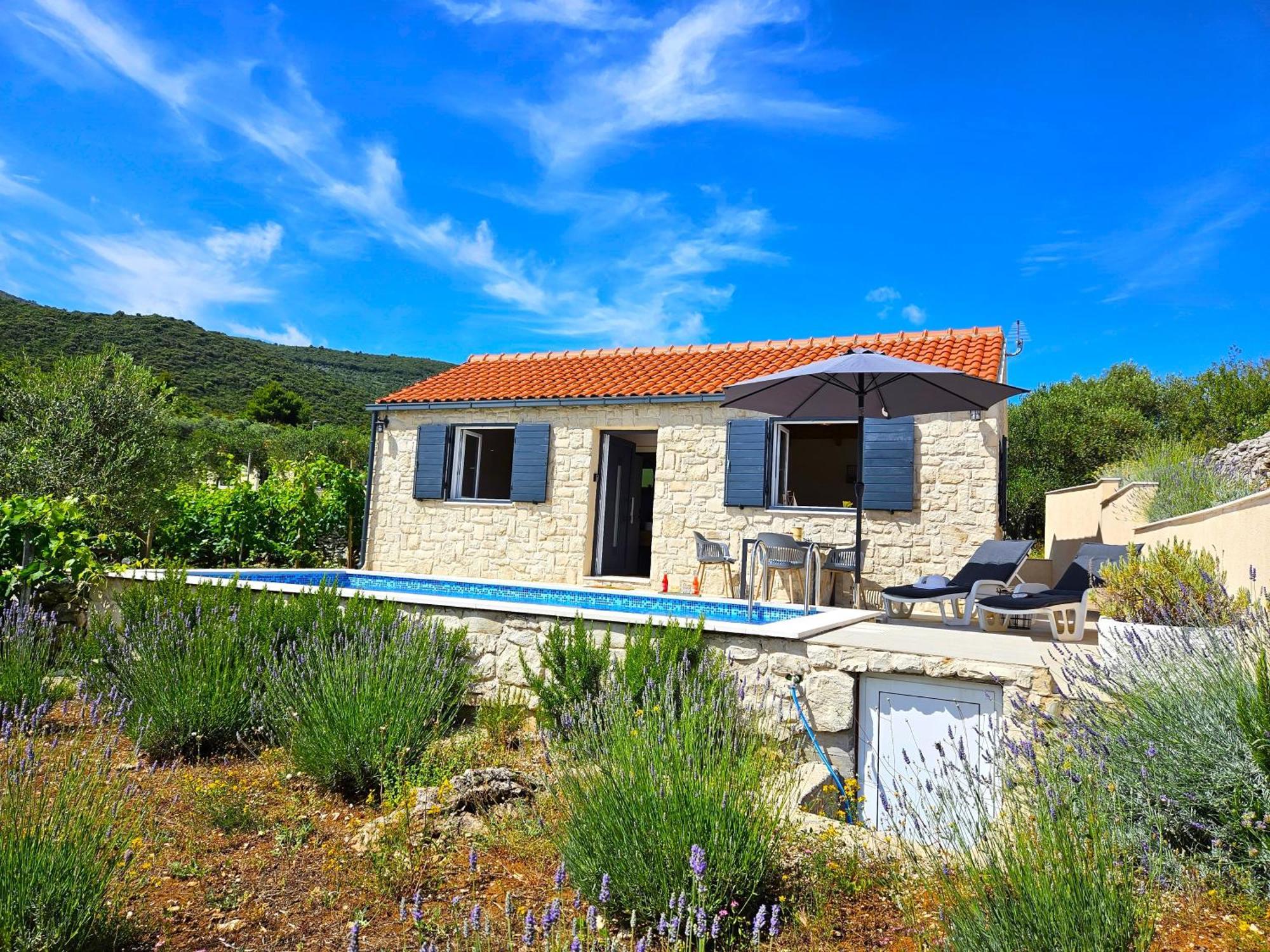 Ferienhaus Stone House In Vineyard Račišće